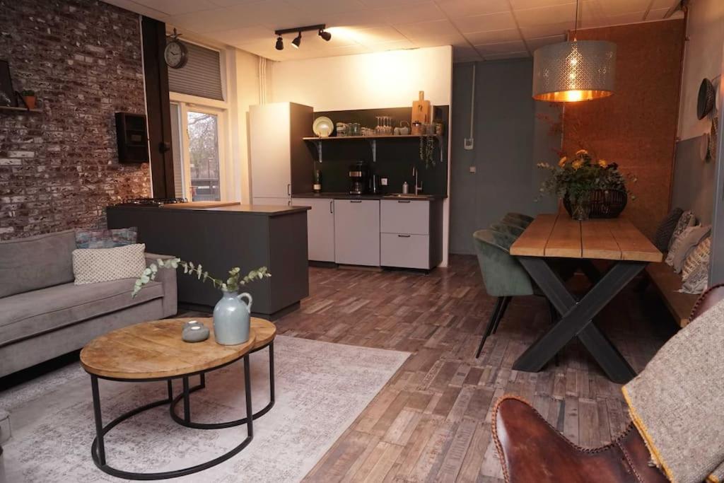 Ruim Appartement In Utrecht. Kültér fotó